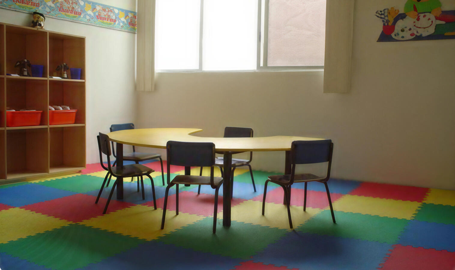 Comedor con periqueras